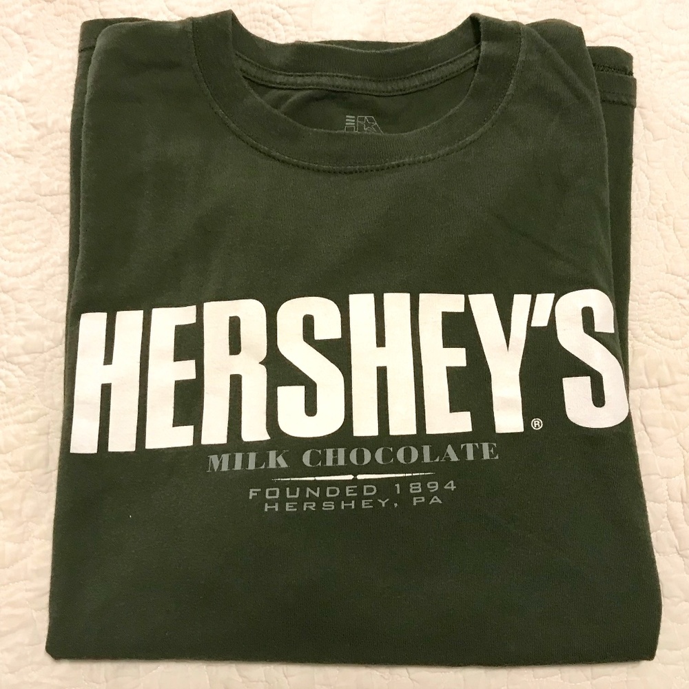 Dark hunter green unisex Hershey’s short-sleeved t-shirt (2X)